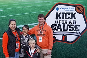 Kid Captain family - OSCU Beavers - Oregon State Credit Union